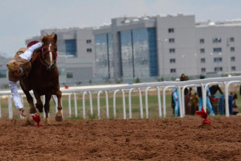 Фотография к новости: Ұлы дала рухы. Теңге ілудің шеберлері анықталды