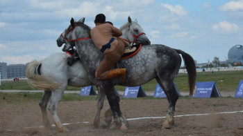 Фотография к новости: Ұлы дала рухы. Аударыспақ мықтылары марапатталды