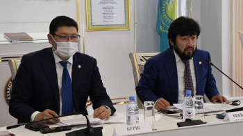 Фотография к новости: Құсбегілер мәселесі талқыланды