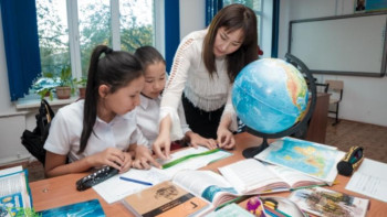 Фотография к новости: Bilimdi ult жобасы аясында педагогтардың жалақысы өседі  – Аймағамбетов