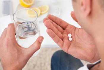 Фотография к новости: Министрлік ауыр дертті емдейтін қымбат дәріні қалай тегін алуға болатынын айтты