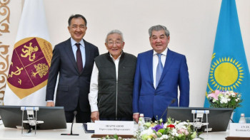 Фотография к новости: Алматыда Шармановтың халықаралық сыйлығы табысталды