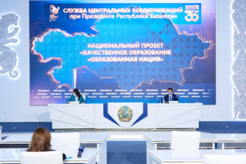 Фотография к новости: Кітапханашы, күзетші, еден жуушы: Мектепте жұмыс істейтіндердің жалақысы көтеріледі