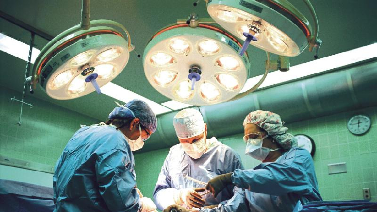 Алматыда биыл 2 мыңнан астам күрделі операция жасалды – онколог