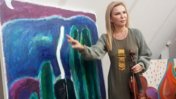 Фотография к новости: Бізді өзге халықтан ерекше етіп тұрған бай мәдени мұрамыз бар – Жәмила Серкебаева