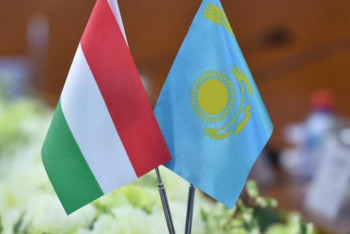 Фотография к новости: Еліміздің 800 азаматы Мажарстанның жоғары оқу орындарында білім алуда – министр