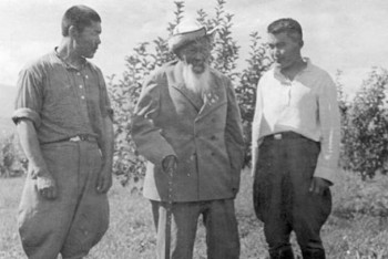 Жамбылдың әдеби хатшысы болған Ғали Ормановтың күнделігі табылды