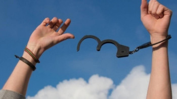 Фотография к новости: Амнистияға кімдер ілігеді?