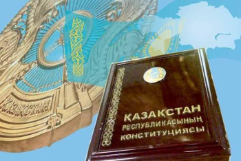 Фотография к новости: Жаңадан сайланған судья әділ болуға ант берді