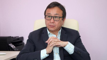 Фотография к новости: Алмаз Шарман: Коронавирус бізден оңайлықпен кете қоймайды