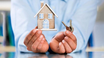 Фотография к новости: Жас ұстаз жастардың баспана мәселесін қалай шешу керегін айтты