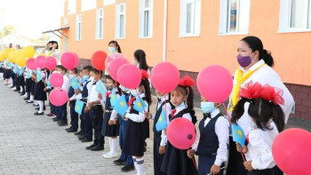 Фотография к новости: Президент бір сыныптағы бала саны шектен тыс көп екенін айтты