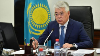 Фотография к новости: Атамқұлов: Қараөткел ауылына 40 млрд теңге бөлінуі керек