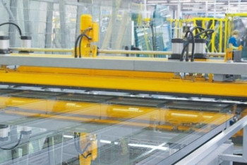 Фотография к новости: 10 жылға созылған шыны зауытының құрылысы қашан аяқталады? - Әкім жауап берді