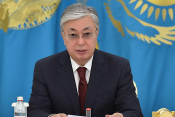 Фотография к новости: Қазақстан ешкіммен жауласпайды. Тоқаев еліміздің қандай жолды таңдағанын айтты