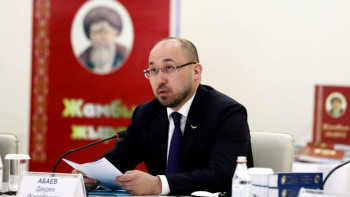 Фотография к новости: Абаев: Жамбылдың өнегелі өмірі – халыққа қызмет қылудың озық үлгісі