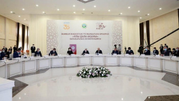 Фотография к новости: Ақын-жазушыларды қолдауды жалғастырамыз – Абаев