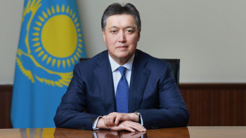 Фотография к новости: Мамин тұтынушылардың құқығына қатысты заңда не жазылатынын айтты