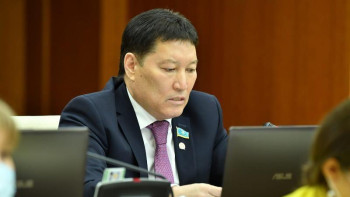 Фотография к новости: Депутат Жайық өзенін қайта қалпына келтіру үшін қандай шара қабылдау қажет екенін айтты