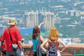 Фотография к новости: Алматыға биыл қанша турист келгені белгілі болды