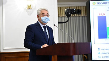 Фотография к новости: Атамқұлов жаңа заң жобасымен таныстырды