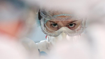 Фотография к новости: Алматыда коронавирус жұқтырған балалар саны артқан