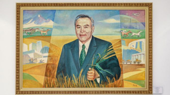 Фотография к новости: Назарбаевтың портреті. Елбасының тұлғасын тереңірек түсінуге бағытталған туындылар коллекциясы