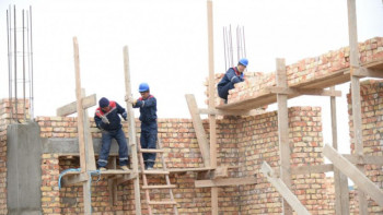 Фотография к новости: Елорда әкімдігі күмәнді құрылыс компанияларынан пәтер алмауға кеңес берді