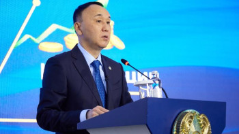 Фотография к новости: Мұхамбетов Қостанай облысының экономикалық өсімінің драйверін атады