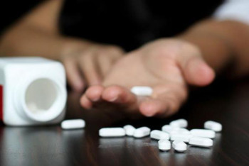 Фотография к новости: Есірткі заттары бар препараттарды сатқаны үшін 3 медицина қызметкері қылмыстық жауапкершілікке тартылды