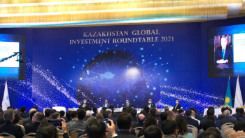 Фотография к новости: Тілеуберді тәуелсіздік жылдары Қазақстанға қанша шетелдік инвестиция тартылғанын айтты 