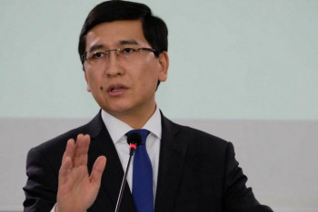 Фотография к новости: Аттестаттау мен бақылау шаралары қағаздың көбеюіне әкеліп соқпауы керек – Аймағамбетов