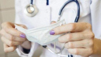 Фотография к новости: Инфекционист «омикрон» штамына тән белгілерді атады