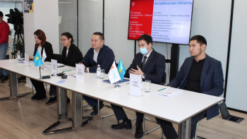 Фотография к новости: 30 ауыл мектебі мұғалімдерінің арқасында миллион теңгеге ие болды