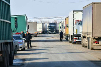 Фотография к новости: Қазақстан-Қытай шекарасындағы жағдай. Қытай  100  көлік қабылдайды