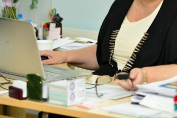 Фотография к новости: Неге вакцина алмай отырсыңдар? – Директор оқушыларға дөрекі сөйлеген