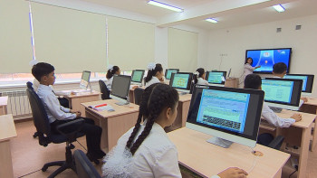 Фотография к новости: Педагог мәртебесі, ҰБТ, шәкіртақы, жалақы: Білім саласында қандай жетістіктер бар?