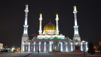 Фотография к новости: Бүлік шығару күнә саналады – имам