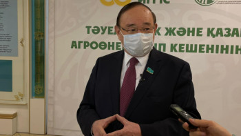 Фотография к новости: Әли Бектаев елдегі жағдайға байланысты пікір білдірді