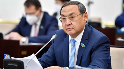 Елде саяси трансформация басталады - Ақылбек Күрішбаев