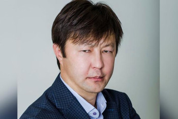 Фотография к новости: Ақберен Елгезек: Қазақстан жаңа мемлекет құруға қадам басып келе жатқандай 