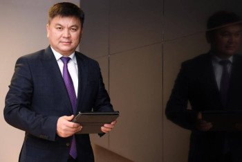 Фотография к новости: Шымкенттің бас дәрігері тұрғындарды ревакцинация алуға шақырды