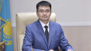 Фотография к новости: Президентті қолдап, жұдырықтай жұмыла білуіміз керек – ректор