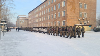 Фотография к новости: Шығысқазақстандық әскерилер қаза тапқан сарбаздардың рухтарына тағзым етті