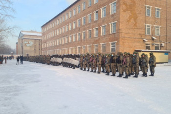 Фотография к новости: Шығысқазақстандық әскерилер қаза тапқан сарбаздардың рухтарына тағзым етті