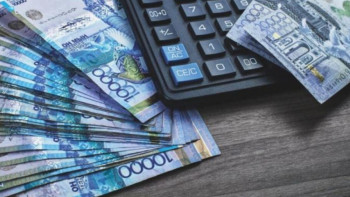 Фотография к новости: Зейнетақының бір бөлігін алу мәселесі: Әлихан Смайылов депутаттардың сауалына жауап берді