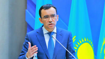 Фотография к новости: Әшімбаев депутаттарға: Елдің сенімі мен үмітін ақтау үшін аянбай еңбек етейік 