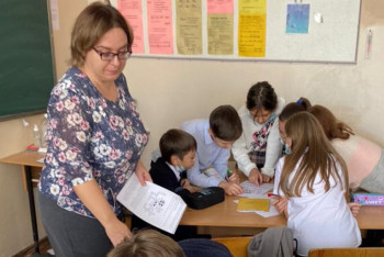 Фотография к новости: Математика пәнінің мұғалімі әлеуметтік желілерде оқушыларға арналған блог жүргізеді