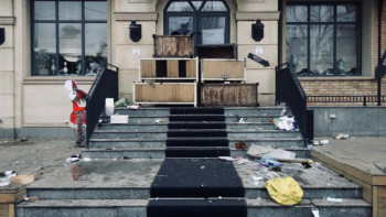 Фотография к новости: ТЖ. Алматыда тәртіпсіздік кезінде зардап шеккен бизнес өкілдері қайда хабарласуына болады?