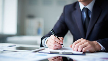 Фотография к новости: ТЖ. Алматыда зардап шеккен кәсіпкерлерге залалды өтеу бойынша жұмыс басталды